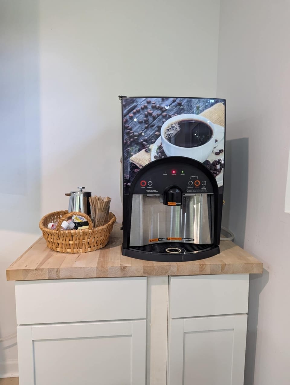 Free coffee, always ready. Regular and Decaf.