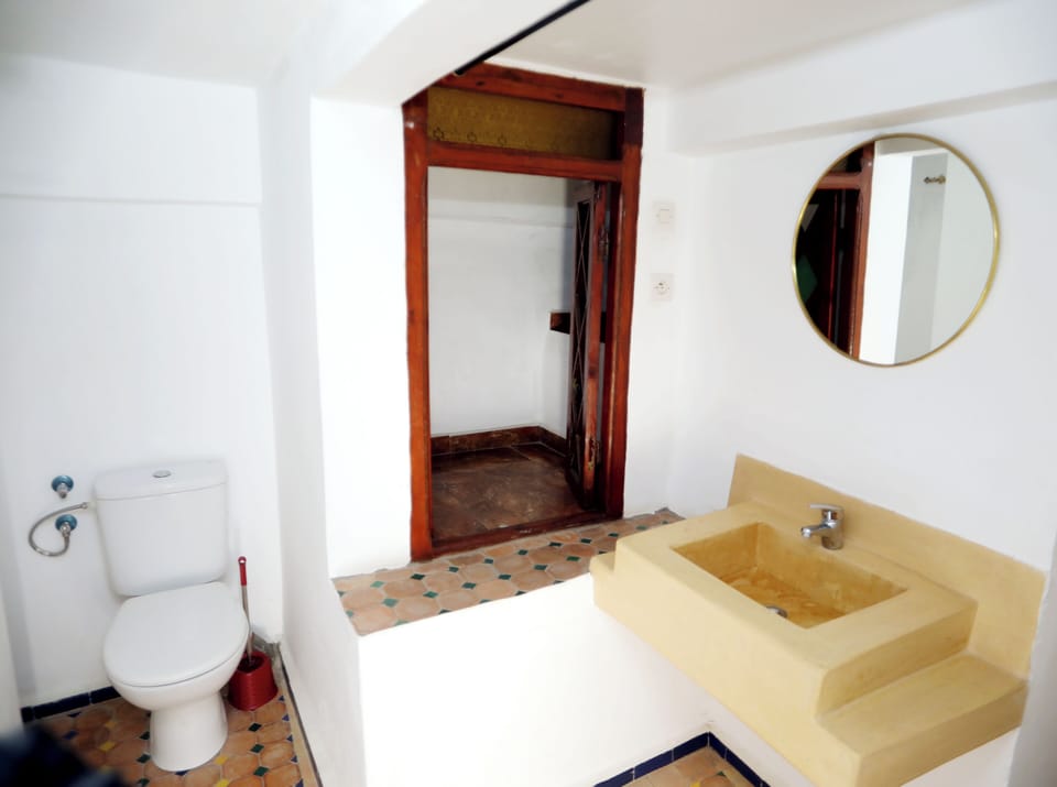 Exclusive Room | Bathroom | Towels, toilet paper