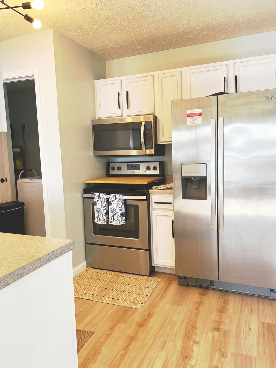 stainless appliances all around 