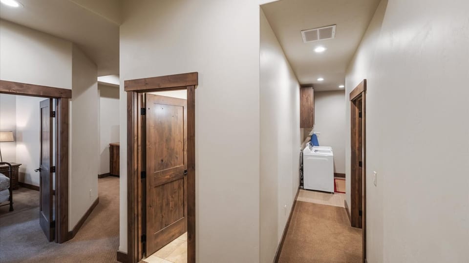 The Summit Chalet (8418)