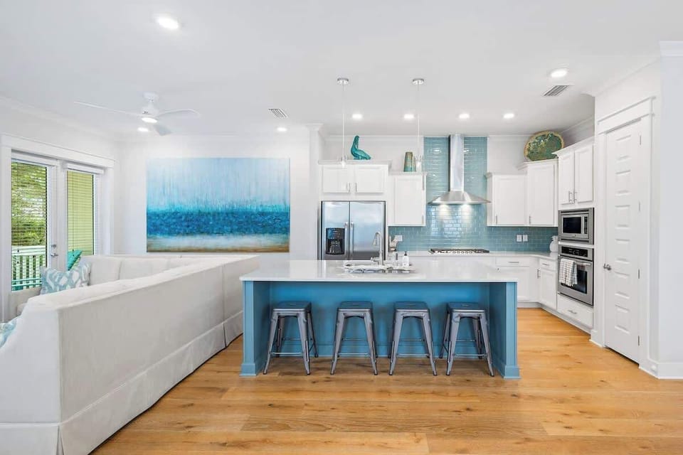 Fully stocked kitchen for those family breakfast mornings.