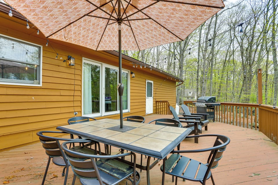 Deck | Gas Grill | Lake Views