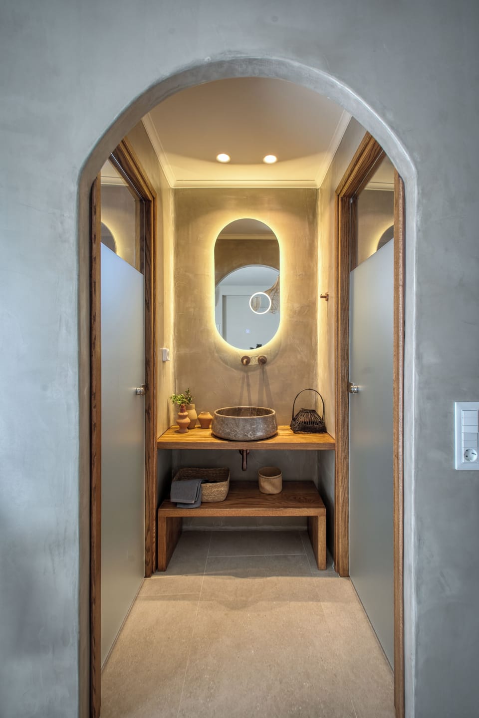 Deluxe Suite, 1 King Bed with Sofa bed, Non Smoking, Sea View | Bathroom | Shower, rainfall showerhead, hair dryer, slippers