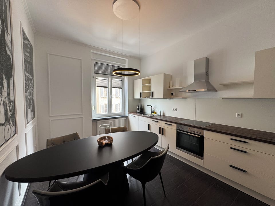 Luxury Condo, City View | Private kitchen | Electric kettle