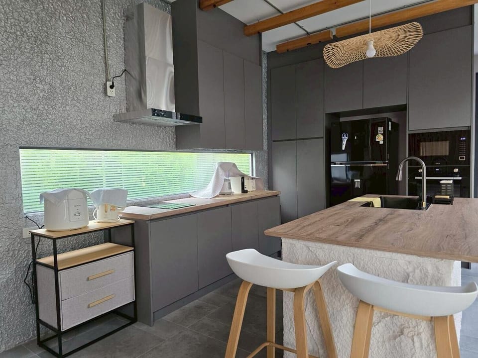 Villa, Pool View | Private kitchen