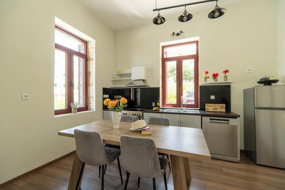 Villa, Mountain View | In-room dining