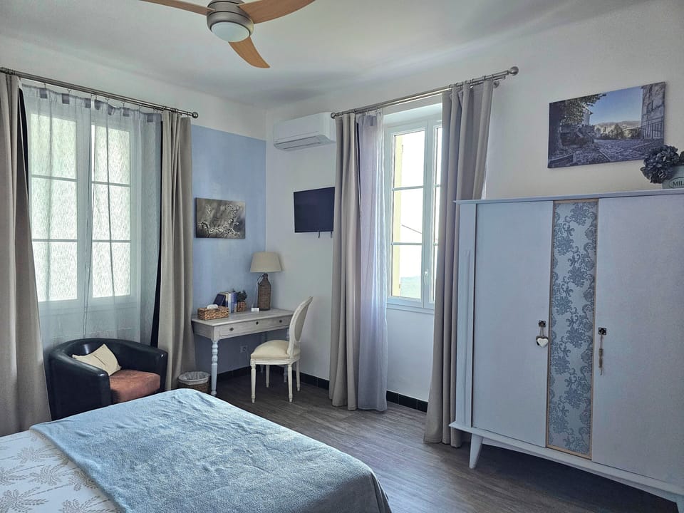 Comfort Double Room, 1 Queen Bed, Sea View | WiFi (free)
