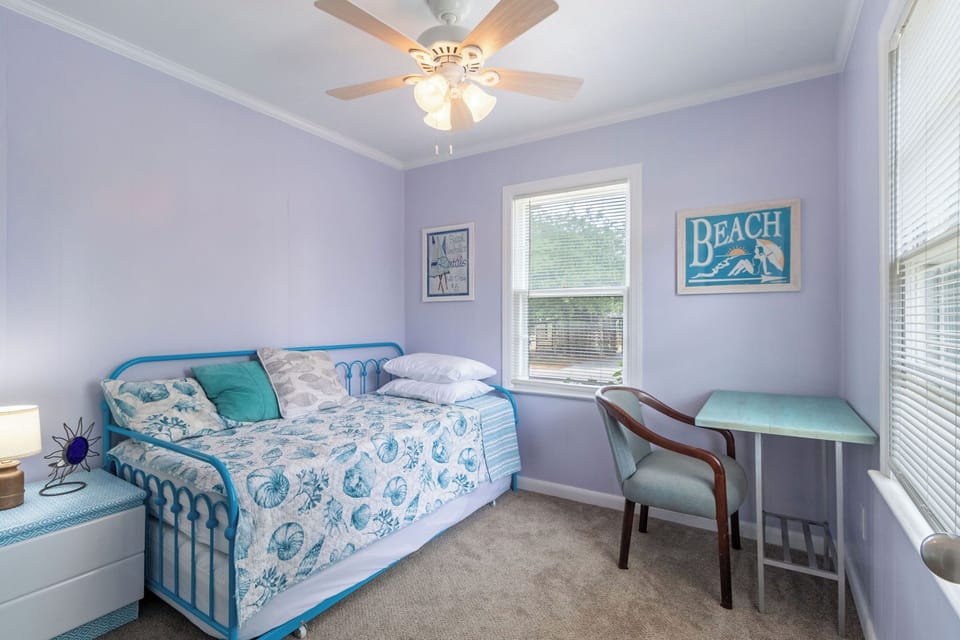 Twin with trundle - Twin bed with twin trundle and work desk.