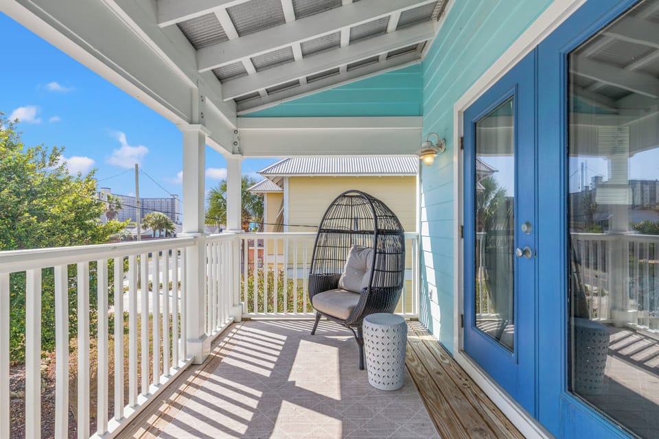 House, Multiple Beds, Pool Access, Pool View (5612 Beach Drive) | Terrace/patio
