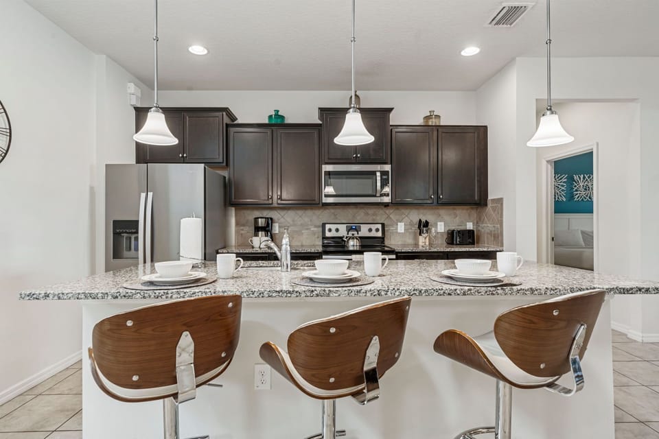 Fully equipped kitchen