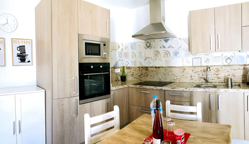 Apartment, 2 Bedrooms, Terrace, Garden View | Interior