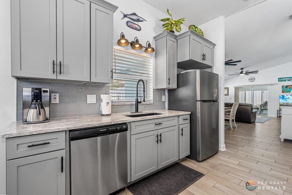 Upgraded and Fully Equipped Stainless Steel Kitchen