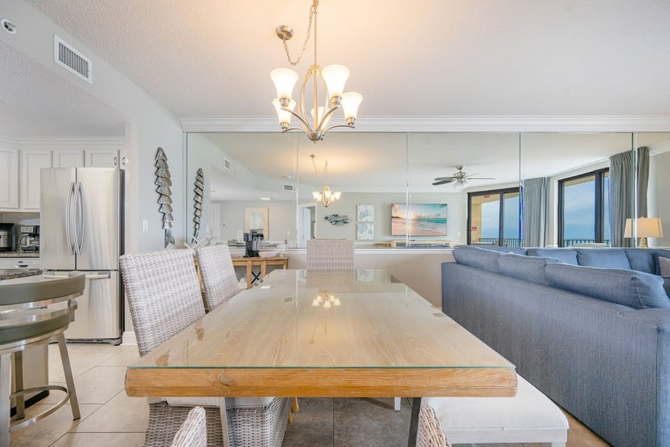 Condo, 3 Bedrooms | Dining
