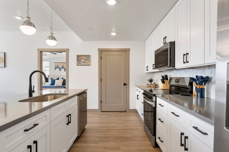Condo, 2 Bedrooms | Private kitchen | Coffee/tea maker, fridge, oven, toaster