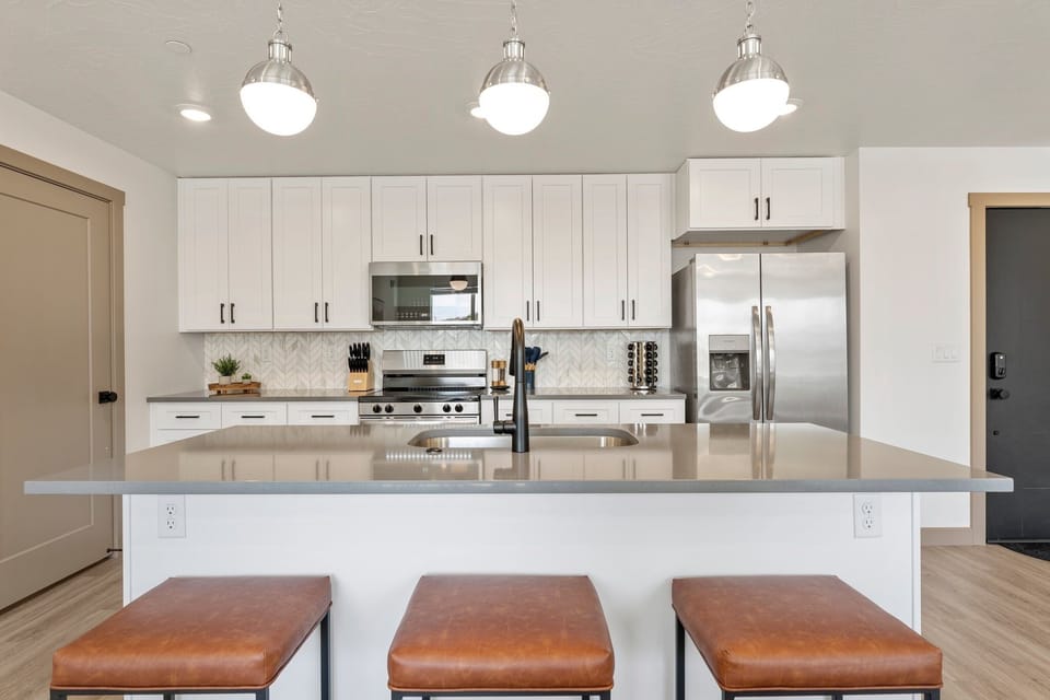 Condo, 2 Bedrooms | Private kitchen | Coffee/tea maker, fridge, oven, toaster