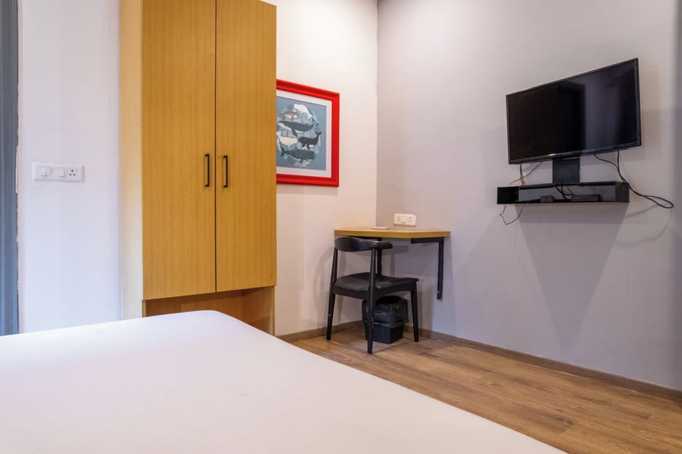 Studio, City View | Desk, laptop workspace, free WiFi