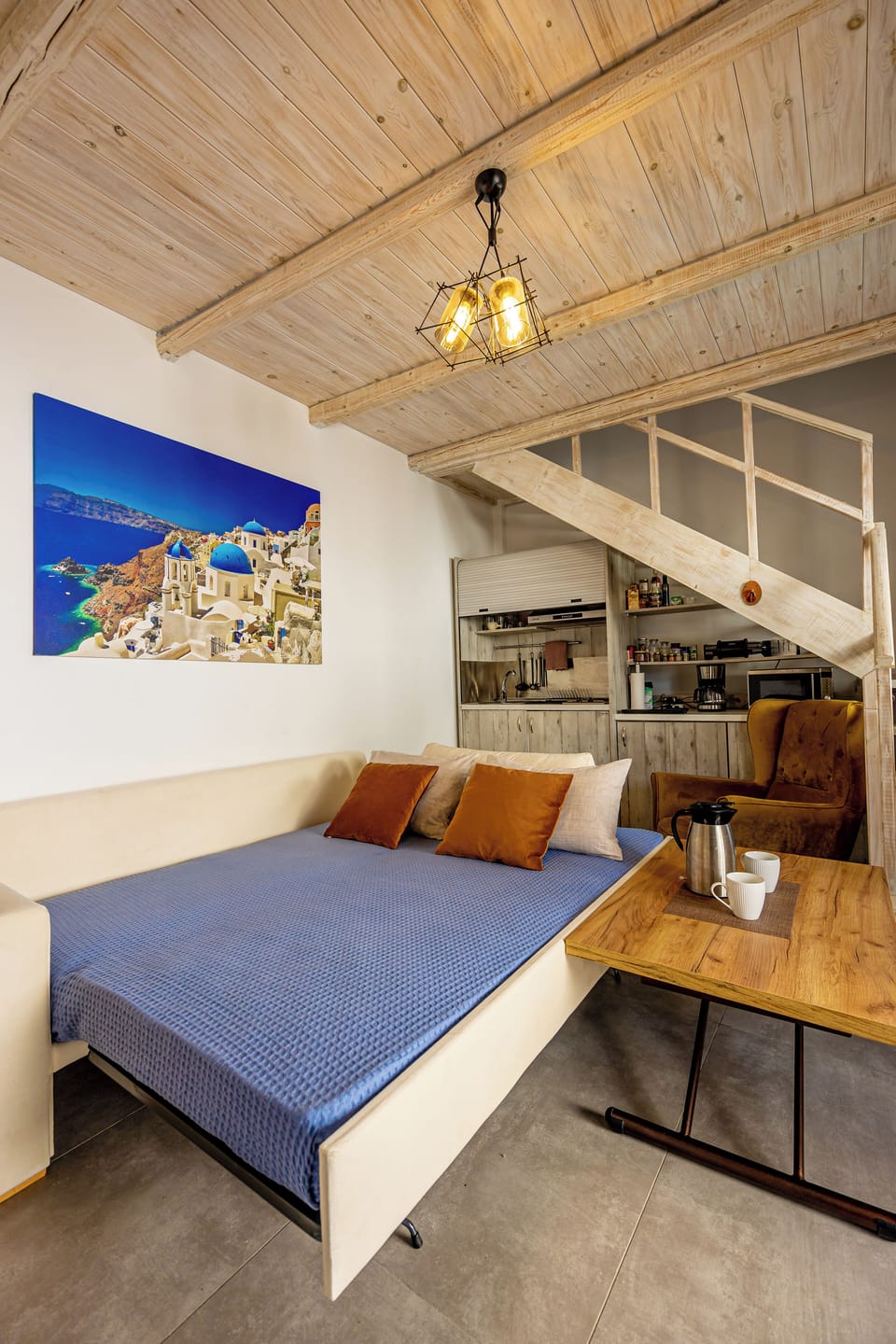 Deluxe Villa, City View | Living area