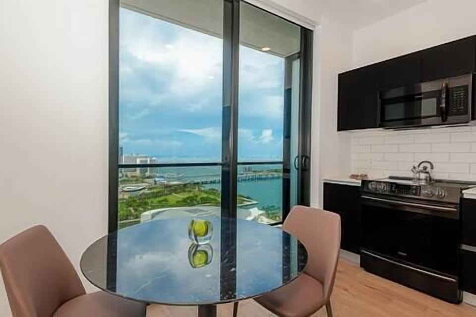 Dining Area (1)
