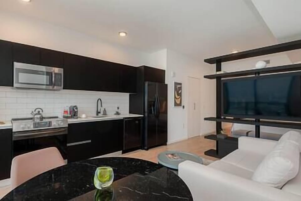 Dining Area (5)