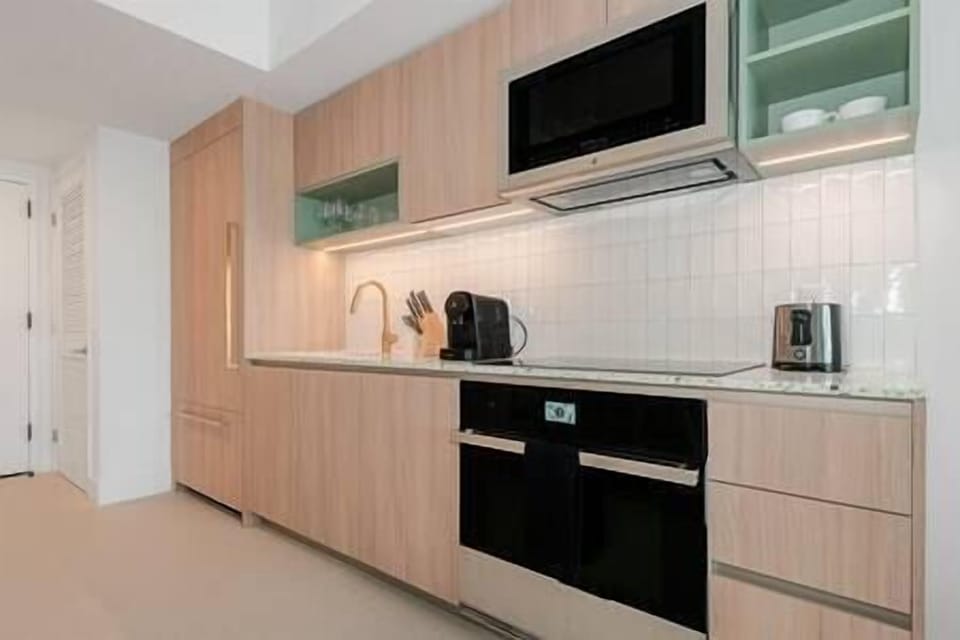 Kitchen (2)