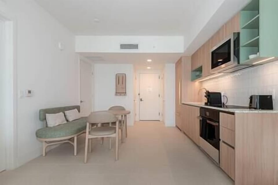 Dining Area (4)