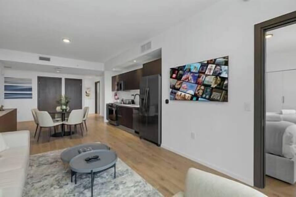 Living Room (3)