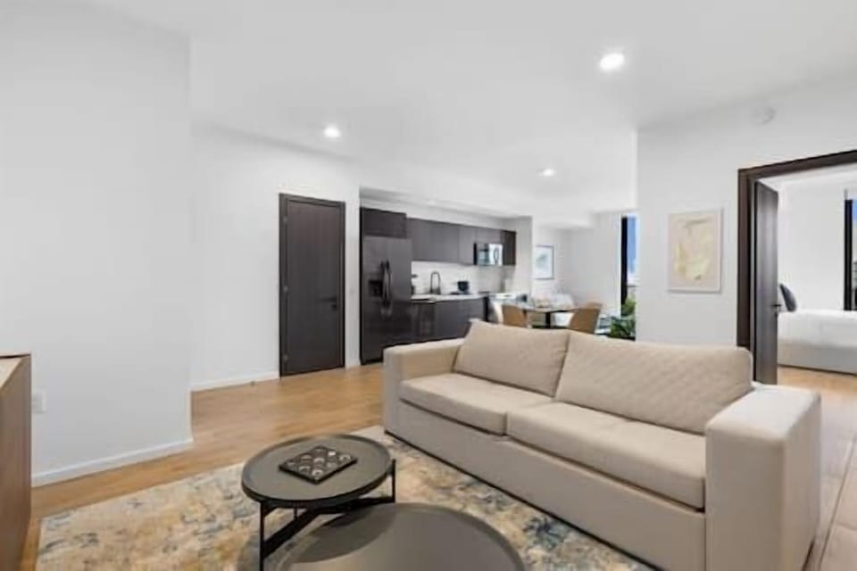 Living Room (2)