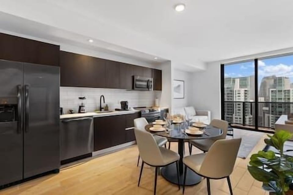 Dining Area (1)