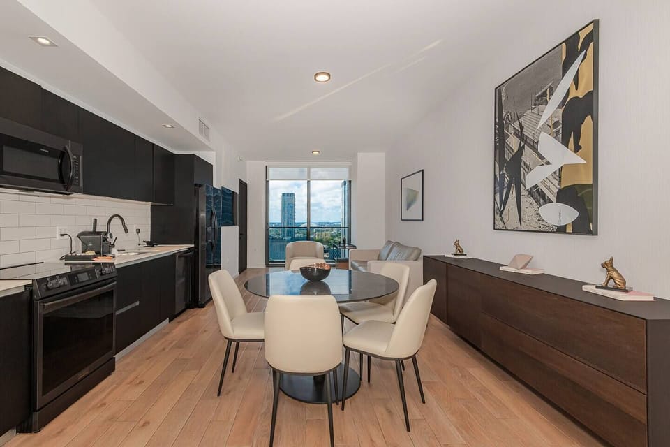 Dining Area (4)