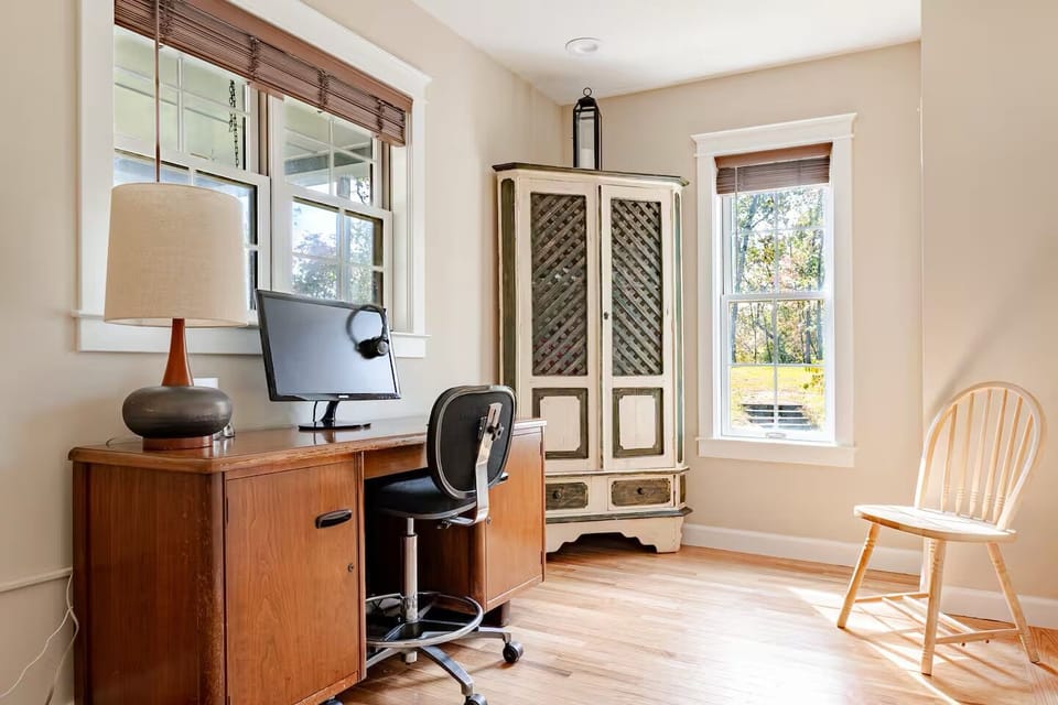 Private office featuring high speed internet via Starlink and a guest monitor.
