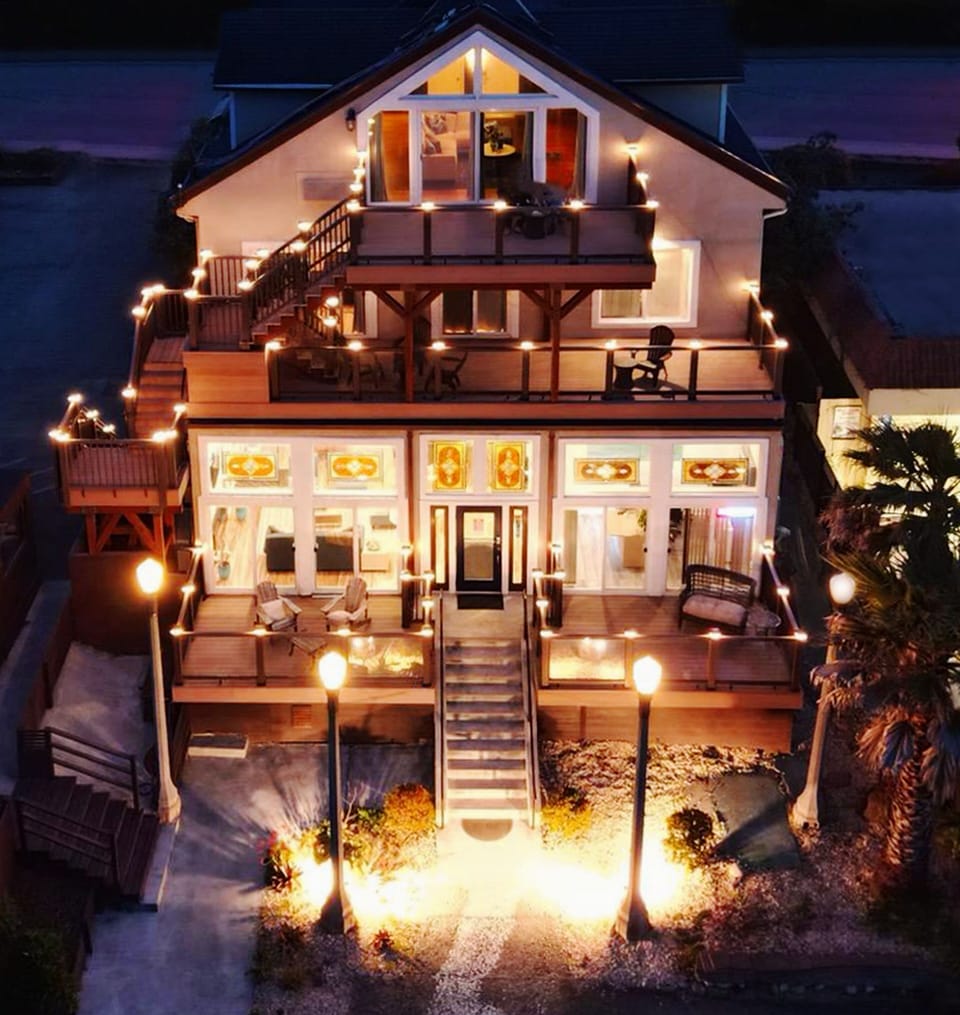 Front of property - evening/night