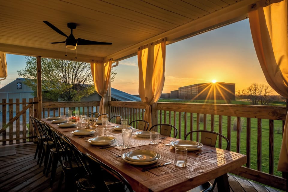 Dinner with Heaven Hill rickhouses as the backdrop? Yes, please!