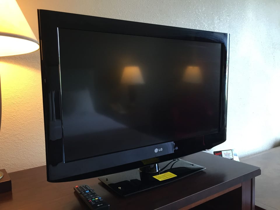 In-room safe, desk, iron/ironing board