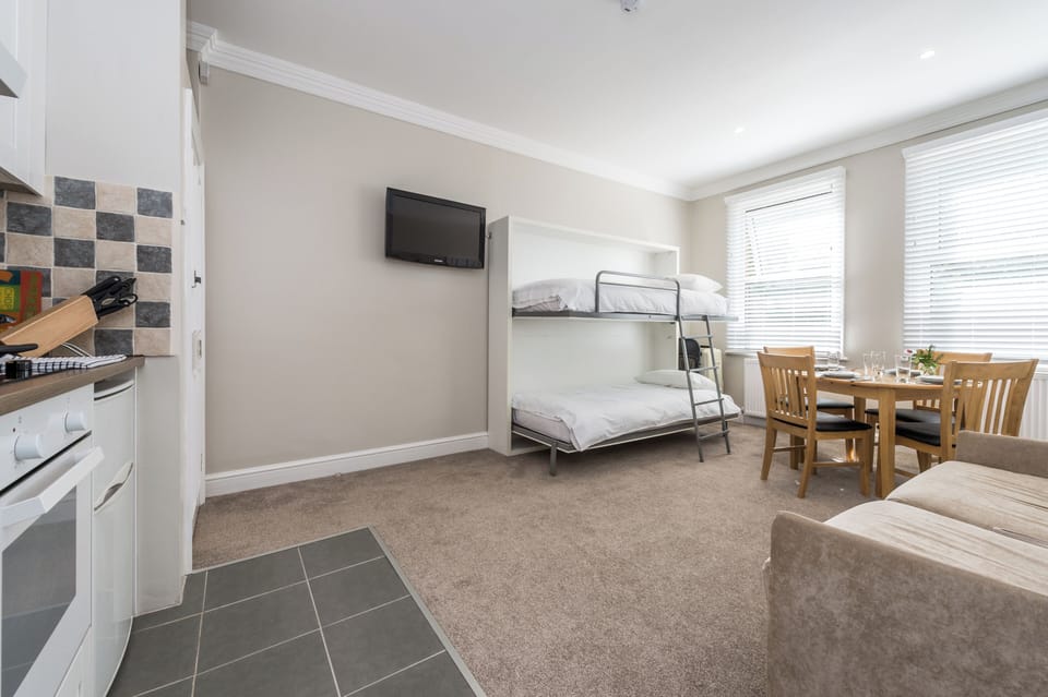 Apartment, 1 Bedroom | Living room