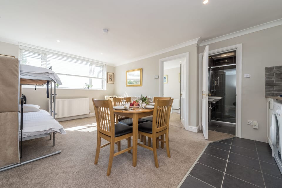 Apartment, 1 Bedroom | Living room