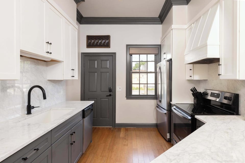 Unit B Kitchen | Fully Equipped Kitchen | Dining Area | Main Floor
