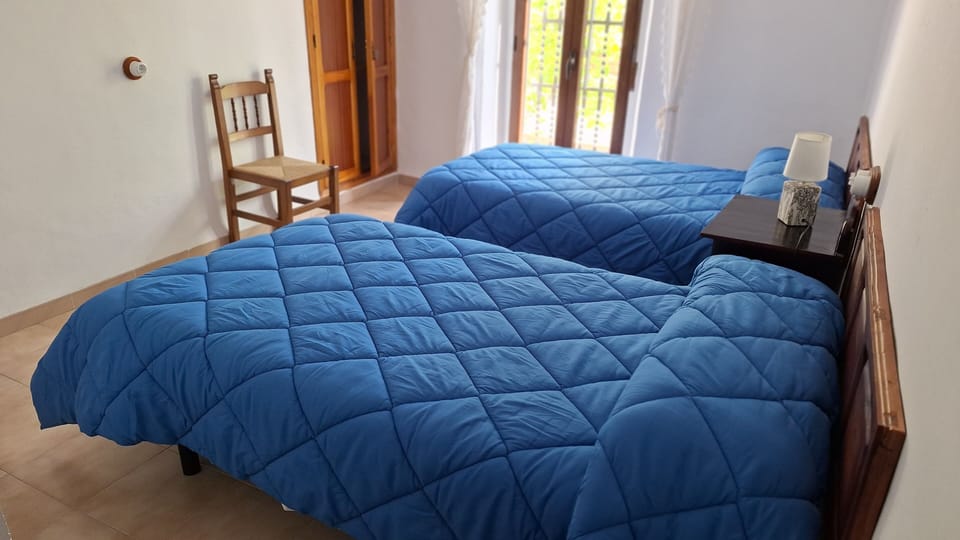 Family House, Patio, City View | 10 bedrooms, memory foam beds, free WiFi, bed sheets