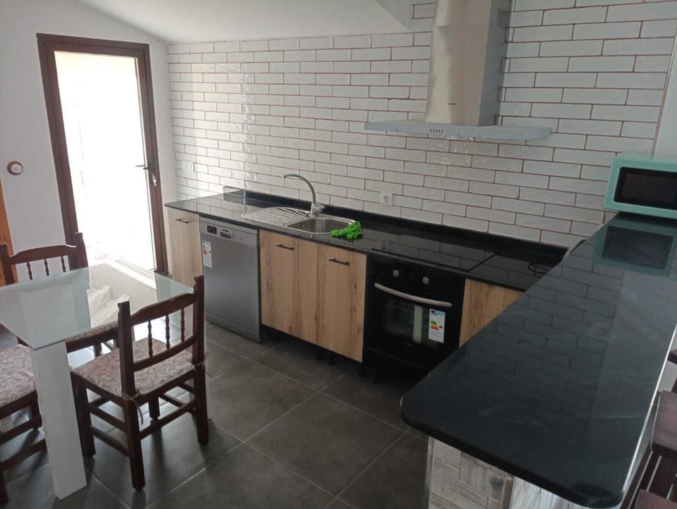 Family House, Patio, City View | Private kitchen | Shared fridge, microwave, electric kettle