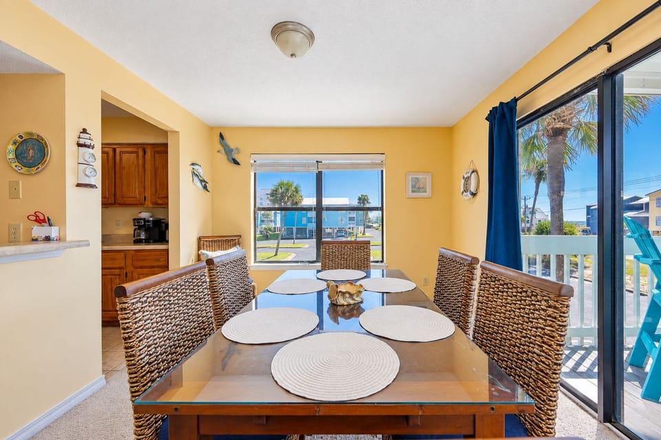 Condo, 3 Bedrooms | Dining