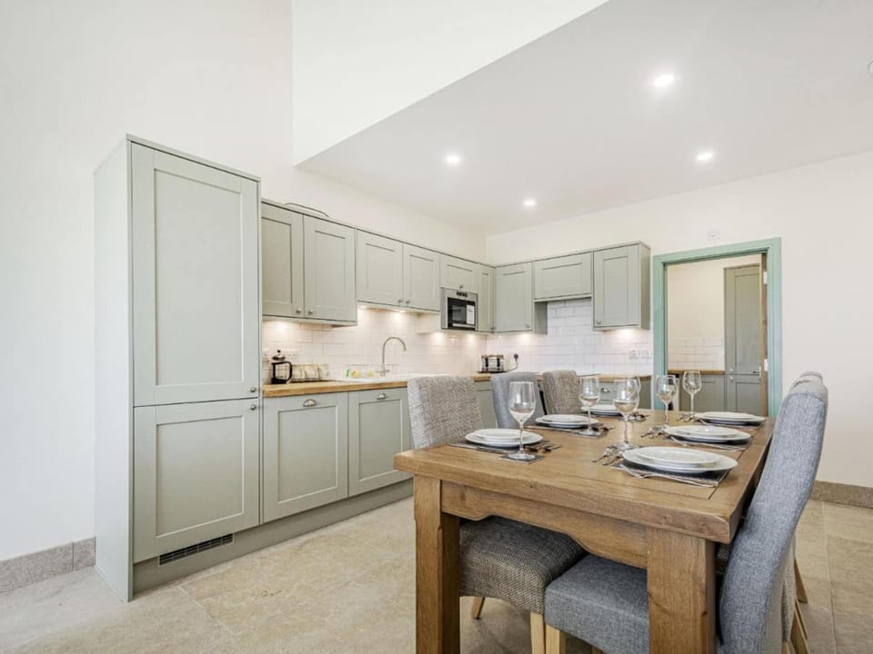 Cottage | Private kitchen | Highchair