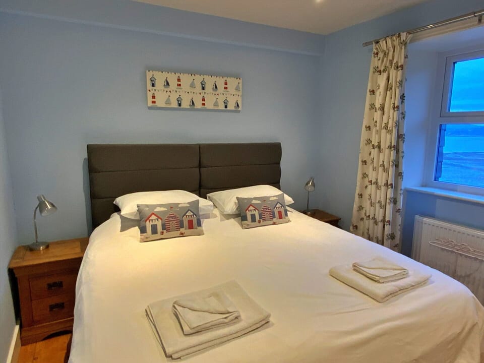 Apartment in Beaumaris With Snowdonia Views Apartment in Wales