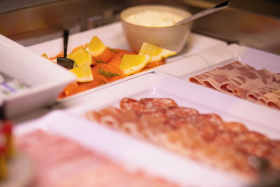 Daily buffet breakfast for a fee