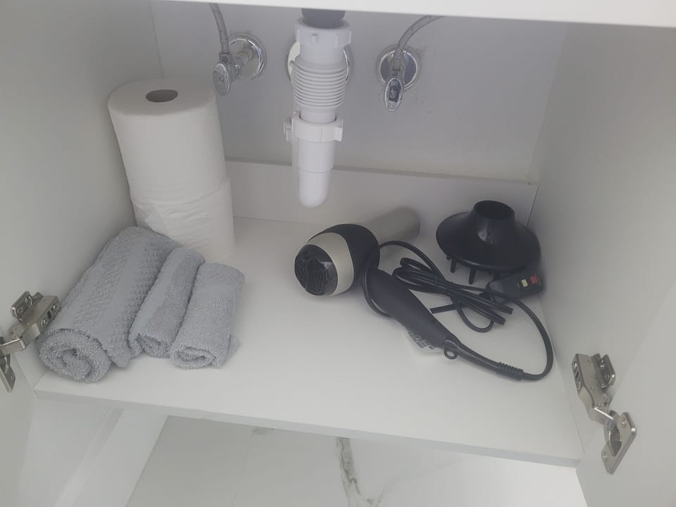 Bathroom amenities