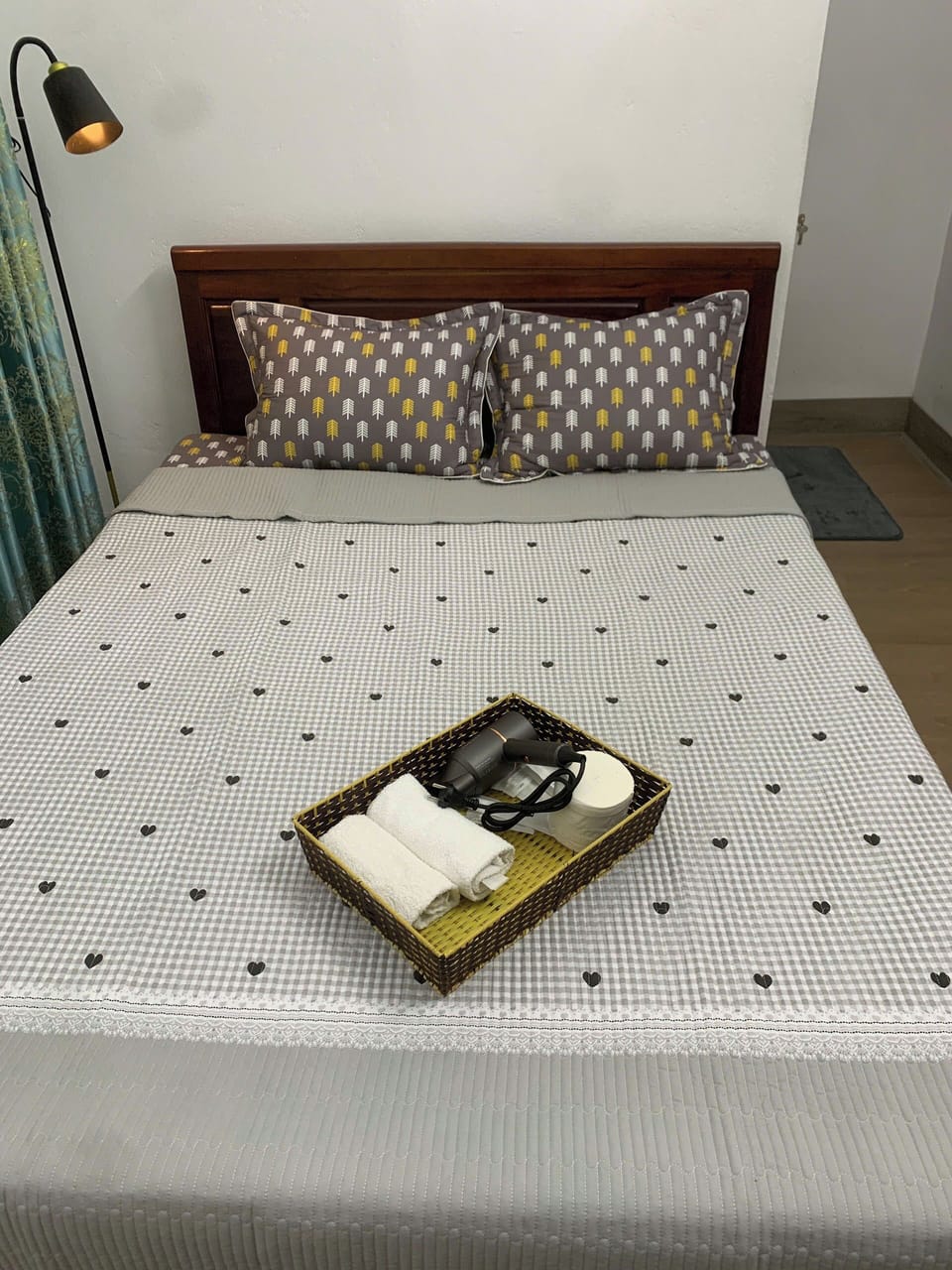 Basic Double Room, City View | Soundproofing
