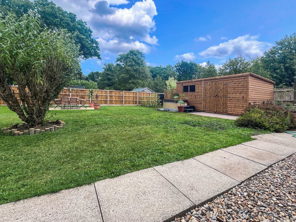 Double bedroom | Dippers, Smallburgh