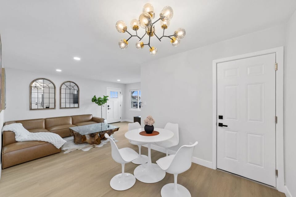 Living & Dining Area