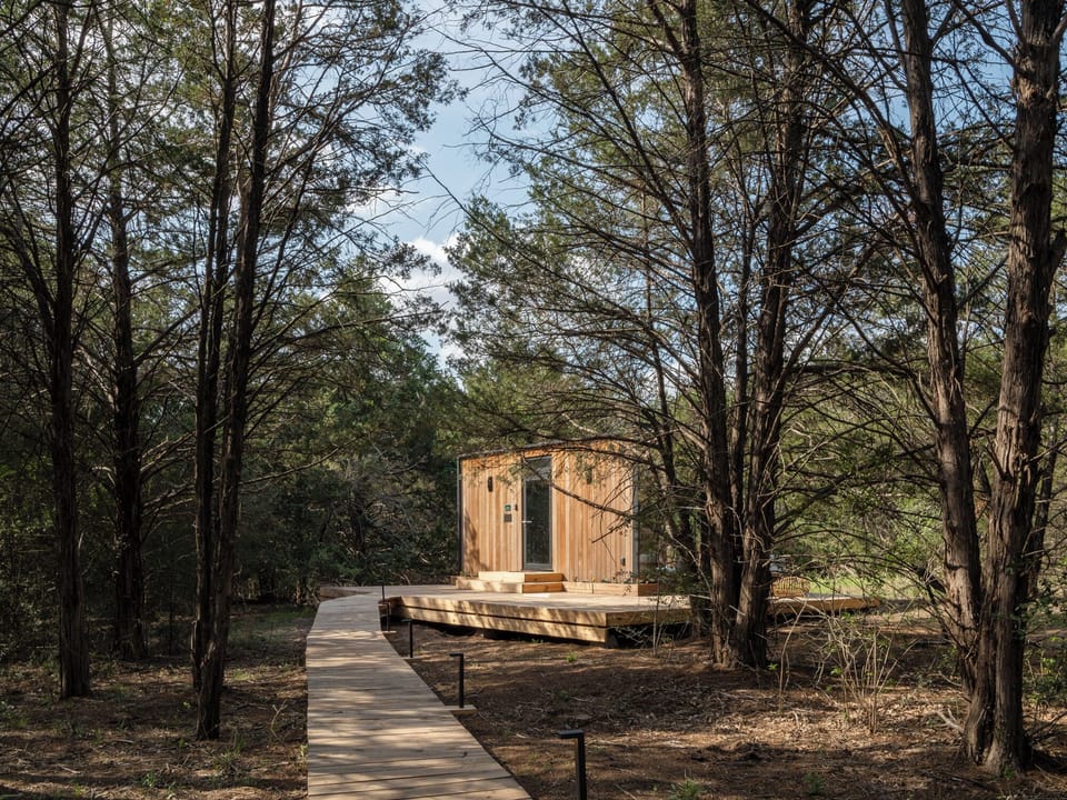 Your Private ÖÖD Mirror House In Lake Bastrop South Shore Park
