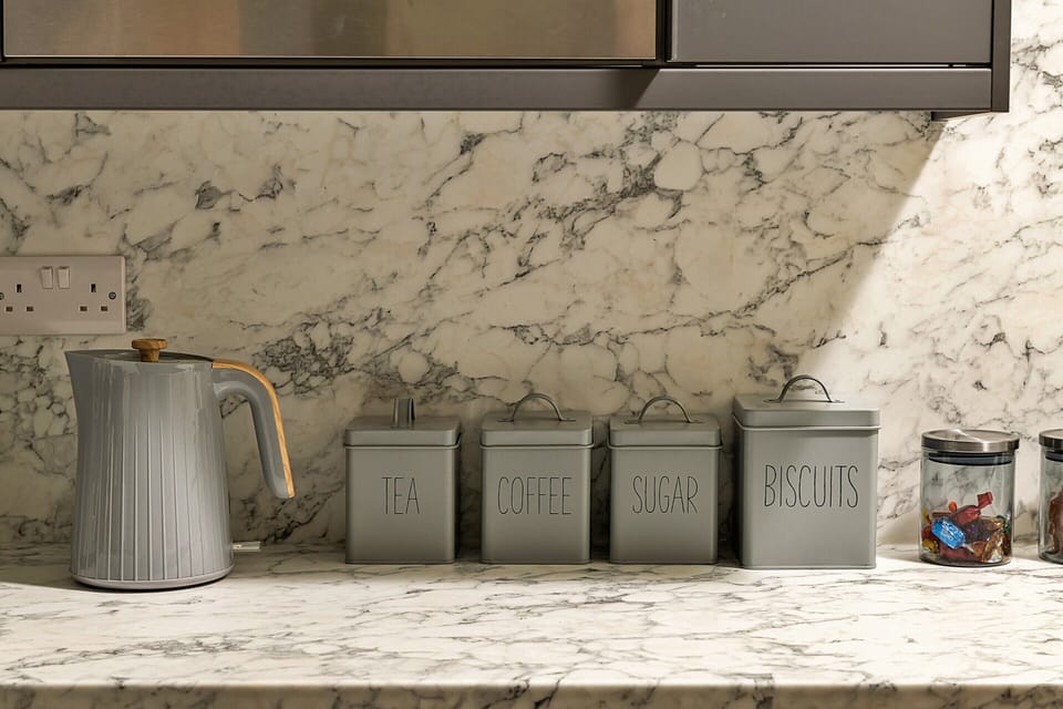 Apartment | Private kitchen | Cookware/dishes/utensils