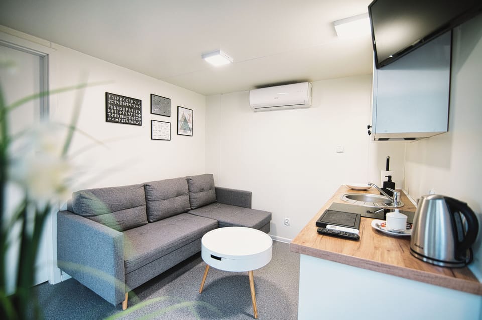 Chalet, Non Smoking, Air conditioning | In-room safe, iron/ironing board, free WiFi, bed sheets