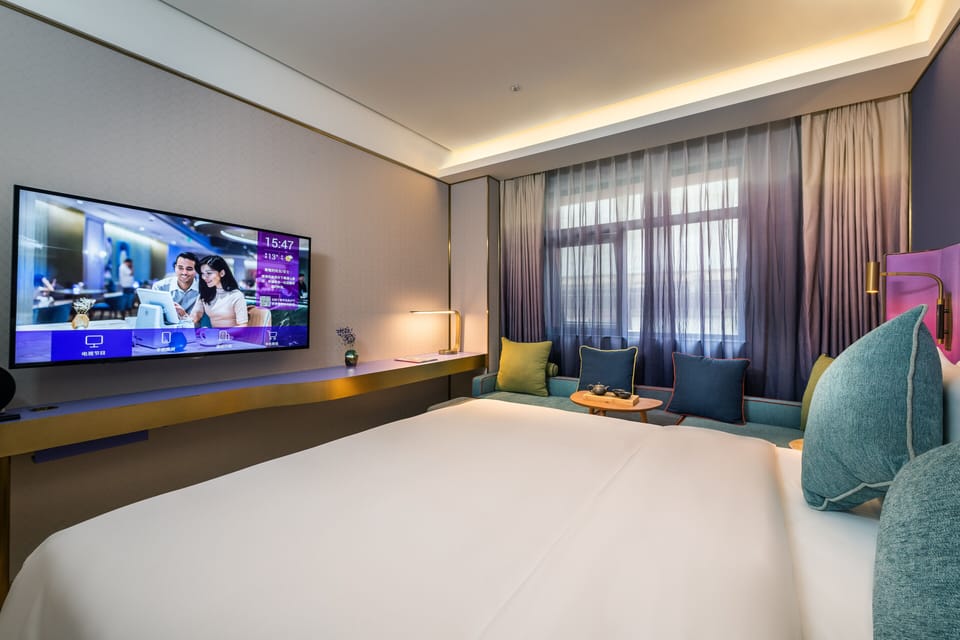 Classic Single Room | Premium bedding, down comforters, minibar (free items), desk